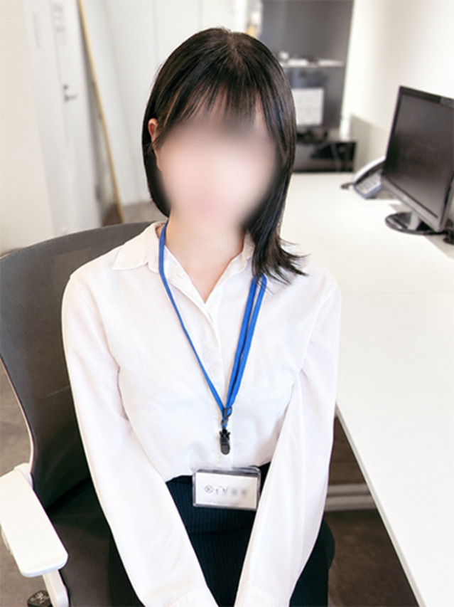 白河あずさ(e女商事 池袋オフィス)