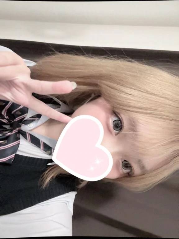 制服ー！