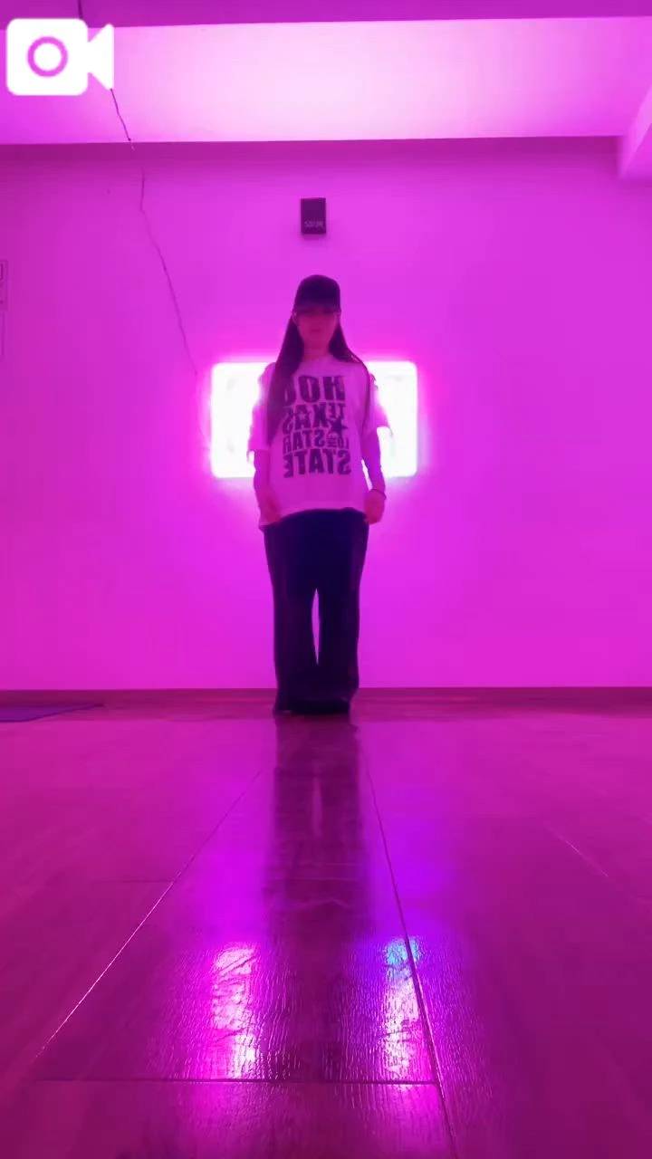 もな(エデン)