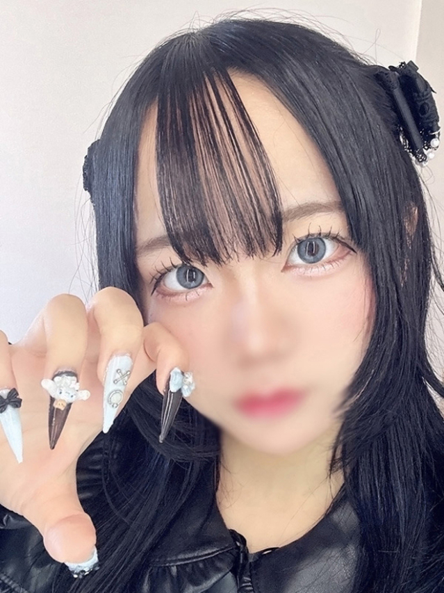 りな（エデン）