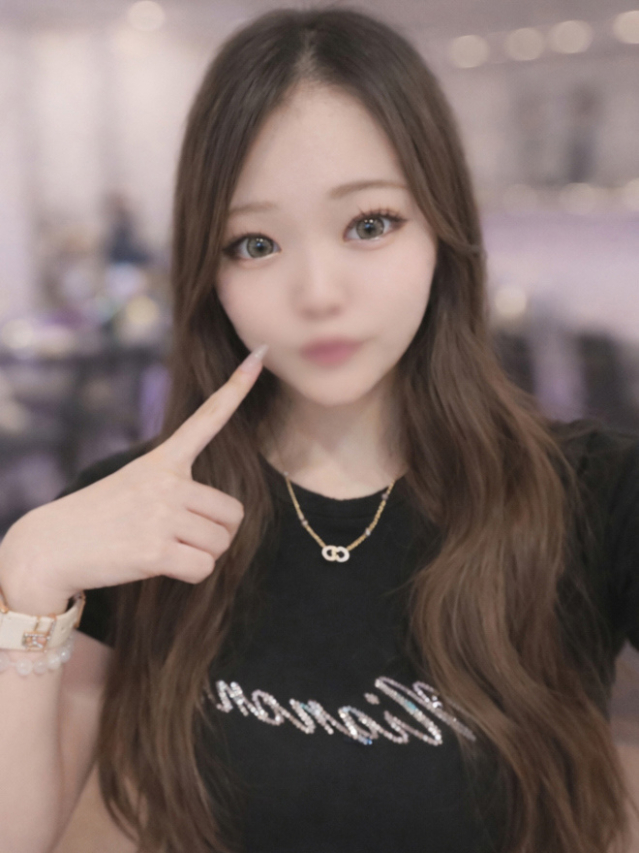 えれな（エデン）