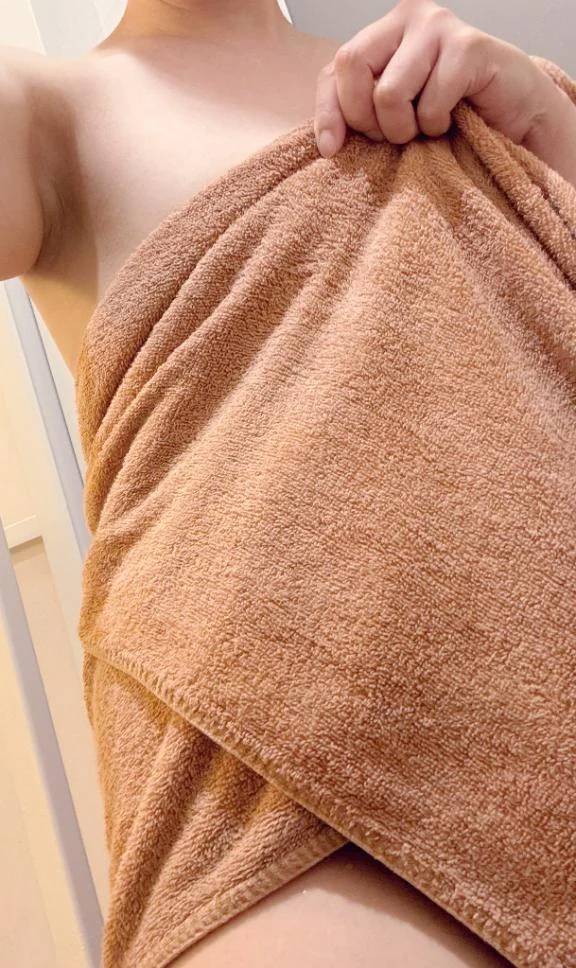 シャワー浴びて