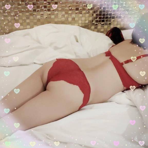 うつぶせで失礼します♡