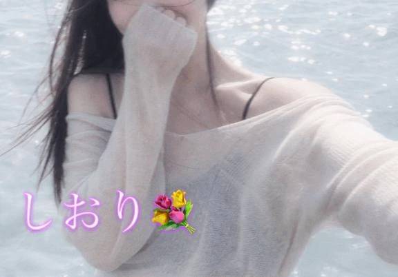 海辺で感じる小さな幸せ☕🌊💕