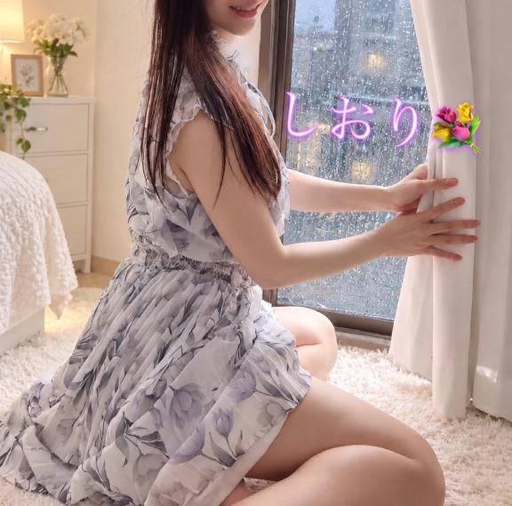 雨音に癒される朝☔️💕