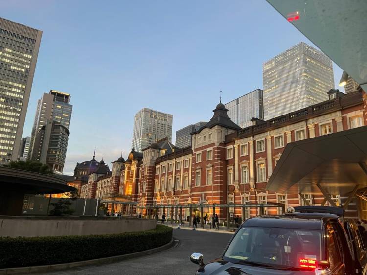 東京駅散歩🚶‍♀️🐶