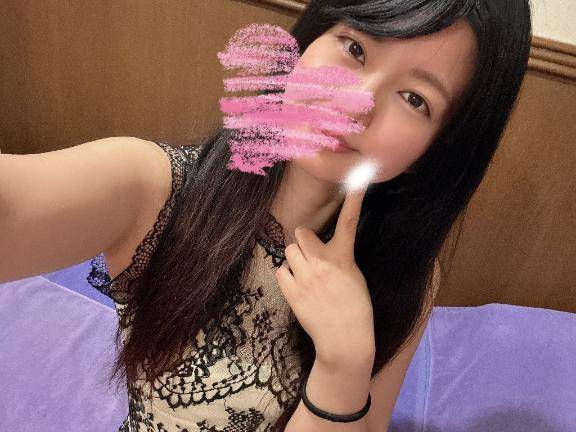 口塞ぐ系女子💋