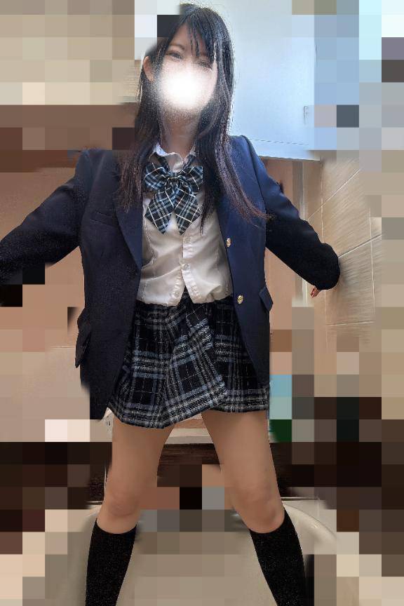 ブレザー女子が襲いかかったら……♥️