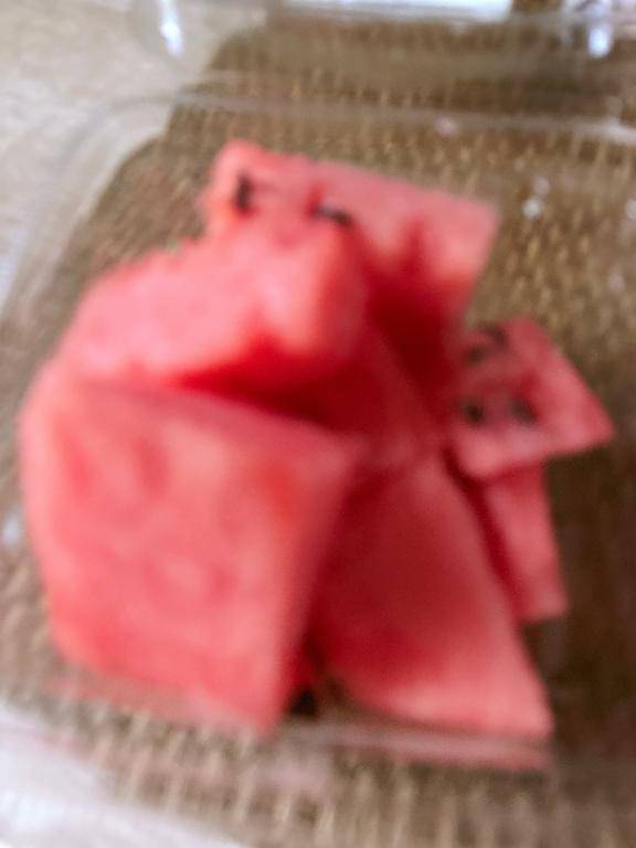 めろんより〜ふつうに〜🍉\( *´ω`* )/♪