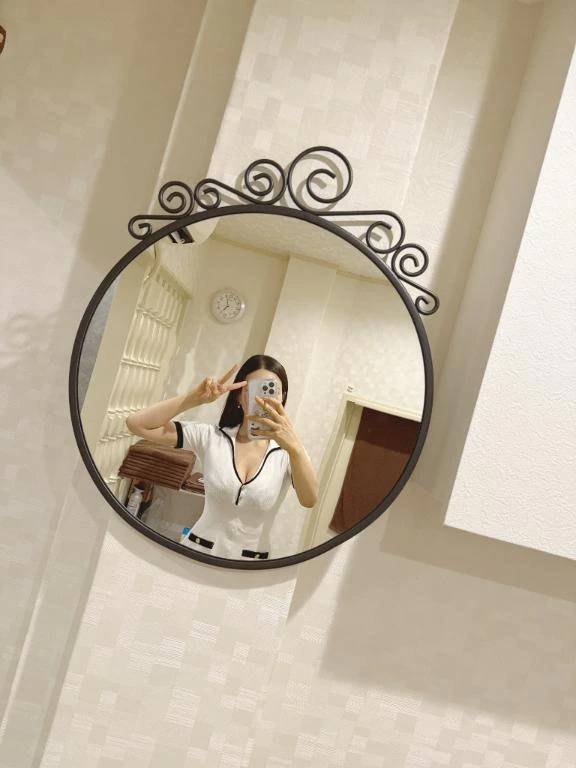 騎乗位で深く繋がりながら
