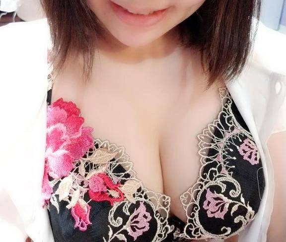 ねーむーいー