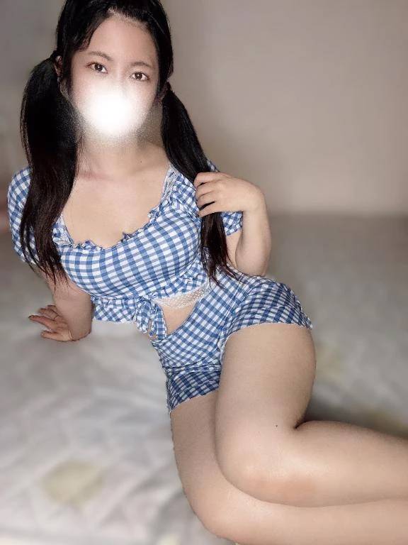 ピースができない系女子