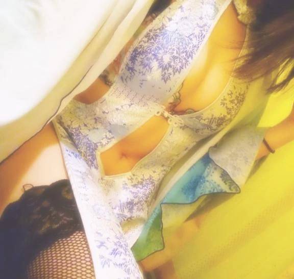 明日久々に銀色チャイナドレス