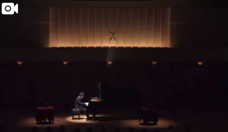 深い愛の曲
