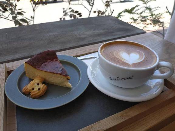 深夜のカフェテロ🍰