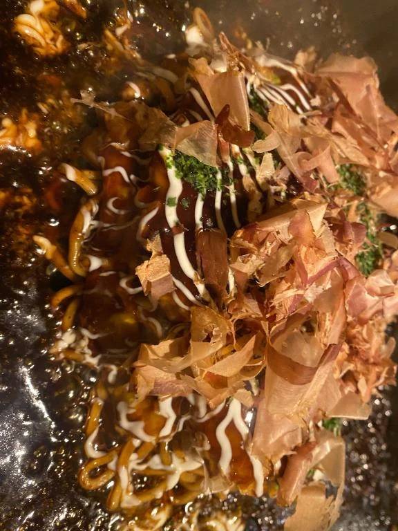 夜はお好み焼き