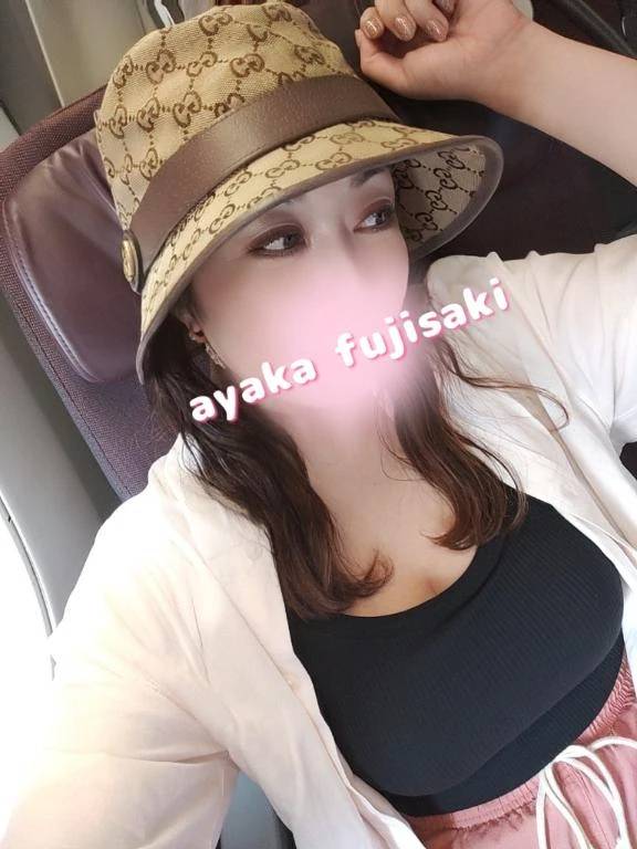 藤崎彩花（ファーストレディ）