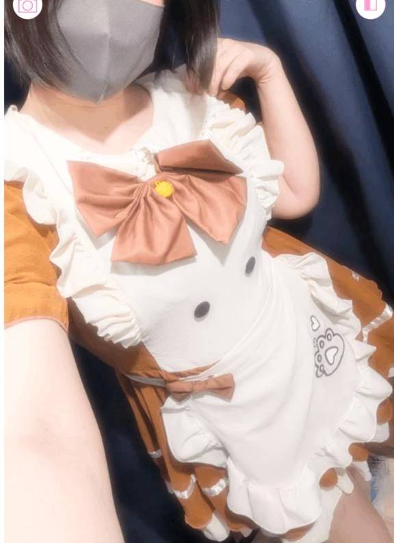 初メイドさん衣装