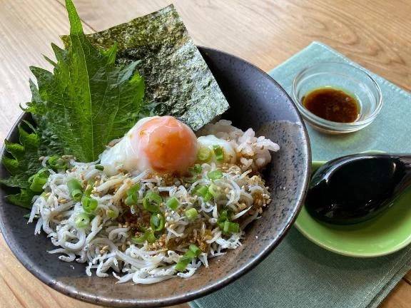 しらす丼