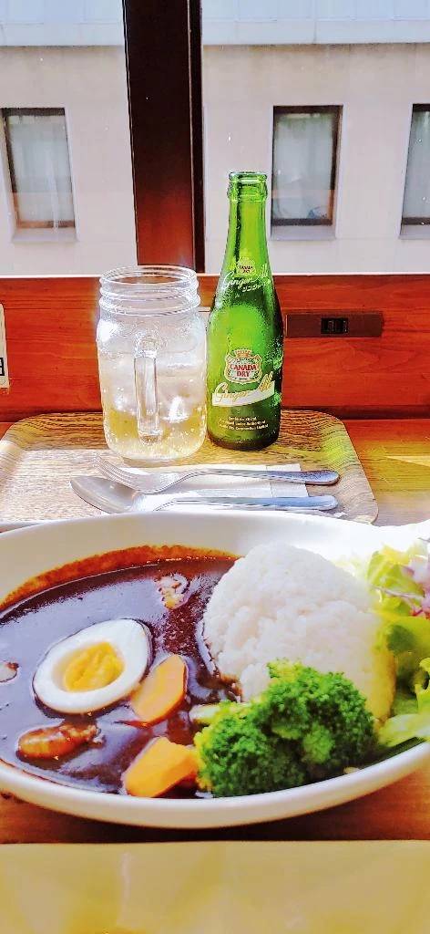 お昼の時間を