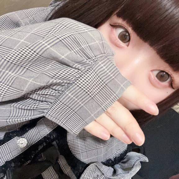 眠れなくて、今日を楽しみに¨̮⃝