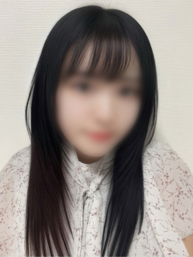 なる（ファーストレディ）