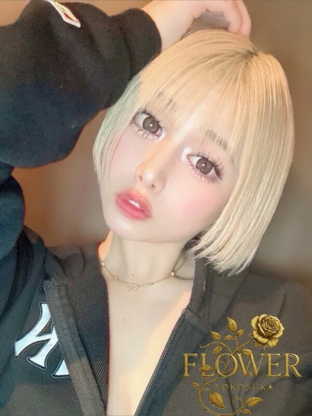 るり（Flower (フラワー)）