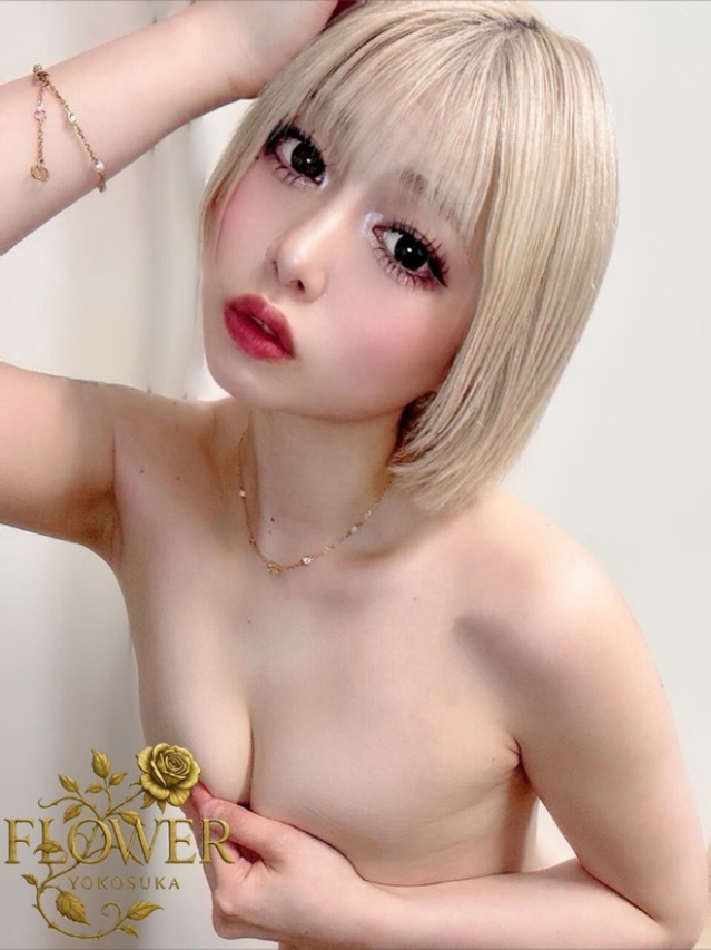 るり（Flower (フラワー)）