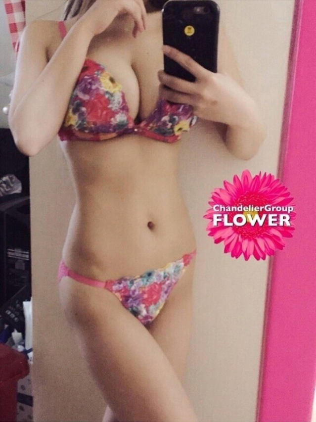 あいる（Flower (フラワー)）