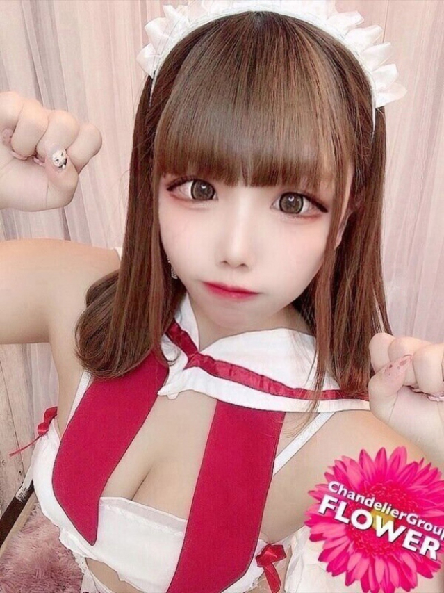 なな（Flower (フラワー)）