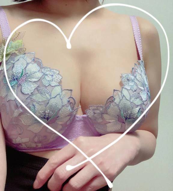 あおい（船橋桃色の妻たち）