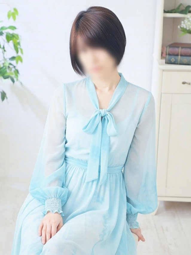 ゆり（船橋桃色の妻たち）