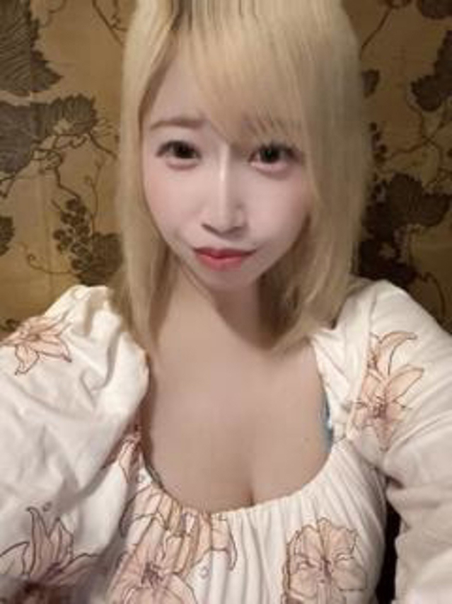 あいす（船橋桃色の妻たち）