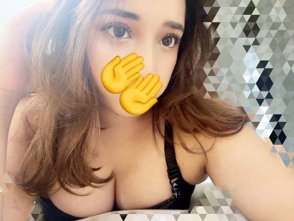 夜遅くに、、🥺