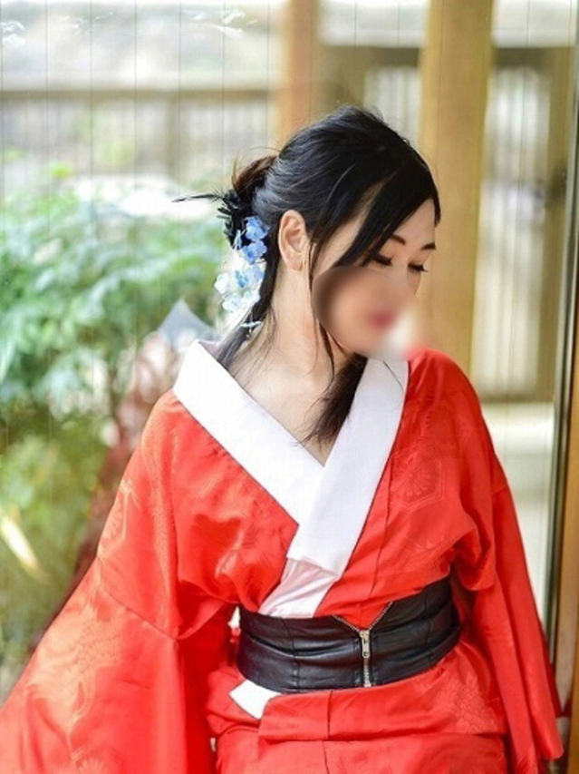 華恋-かれん-（男の潮吹き専門店 五反田回春堂）