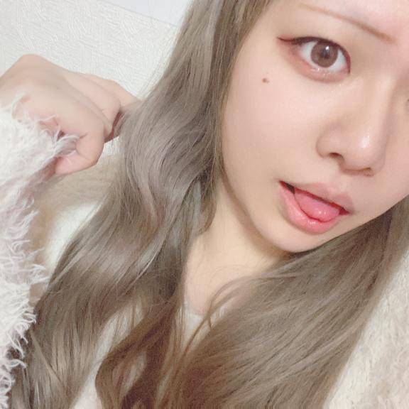 出勤したよー😭