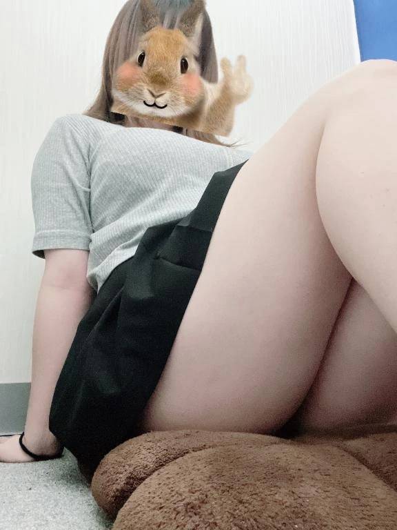 見えそう…？👀💕