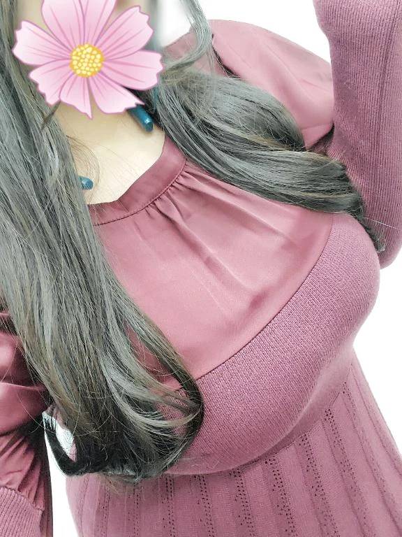 ニットワンピって色々強調されがちだよね