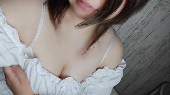 明日は12時〜です