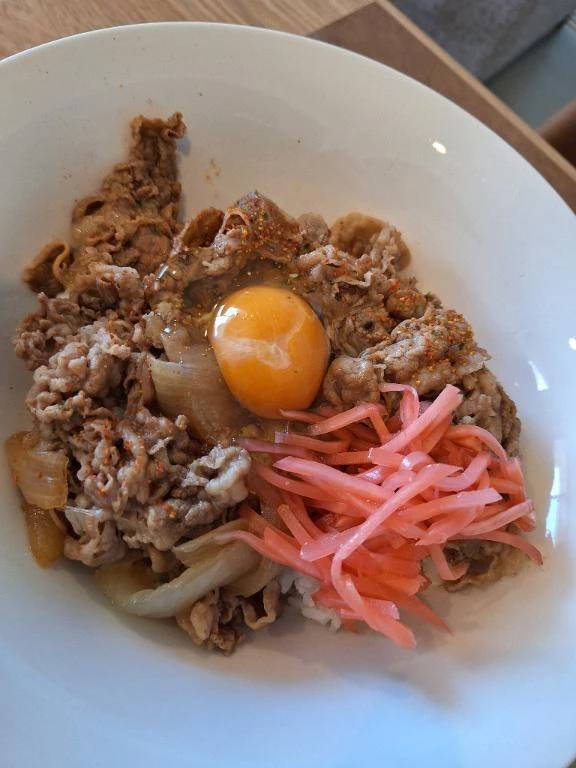 ちなみに、牛丼も作りますが大好物です。