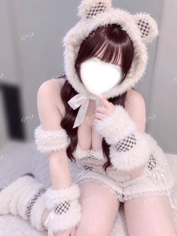 🐻‍❄脱がせたくなっちゃった❔♡