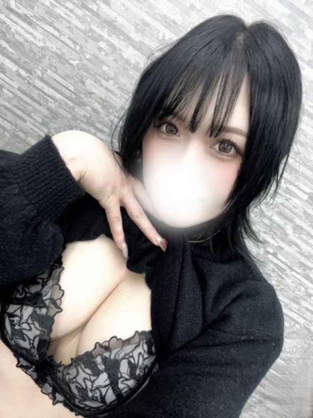 すもも（白いぽっちゃりさん五反田店）