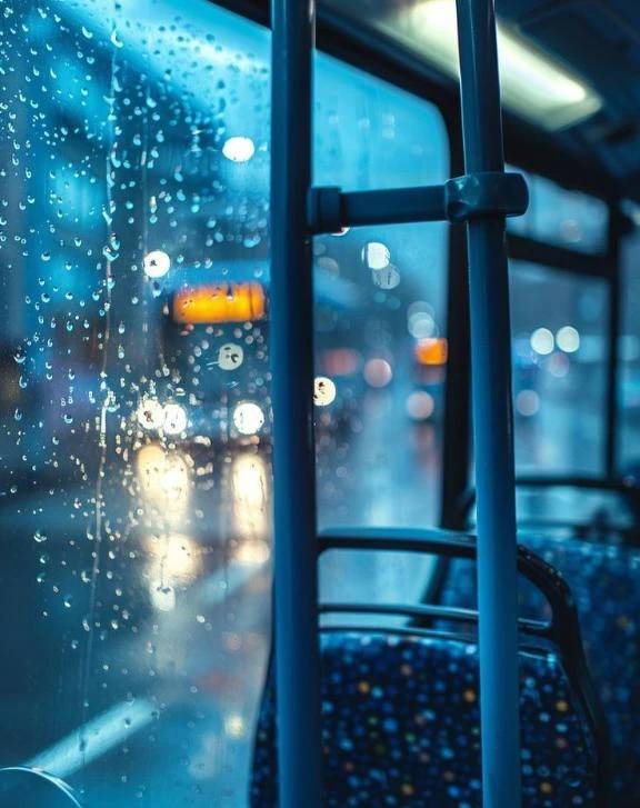 雨降りですが足元気を付けてくださいね
