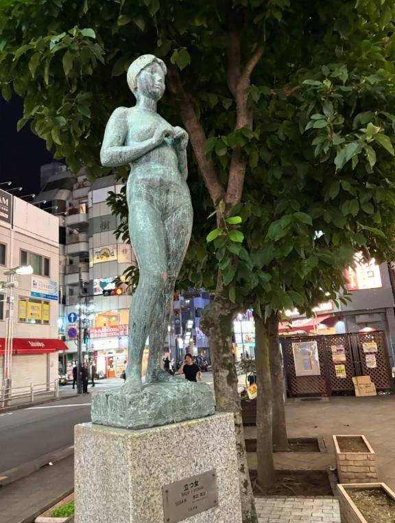 今晩は  さよこです