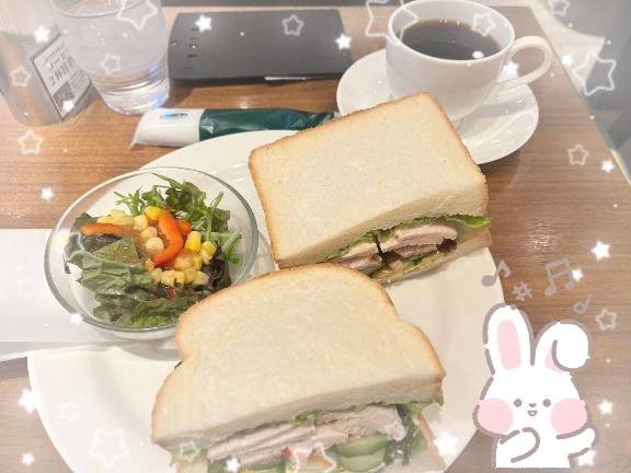 腹ペコみなみ😭