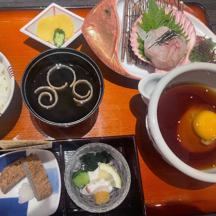 鯛めし食べ尽くし隊