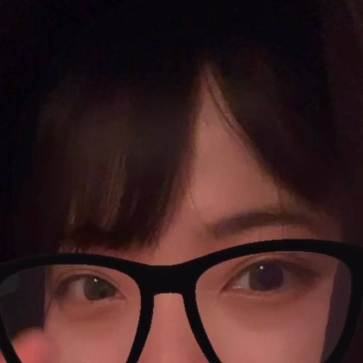 流行りのエフェクトです👓