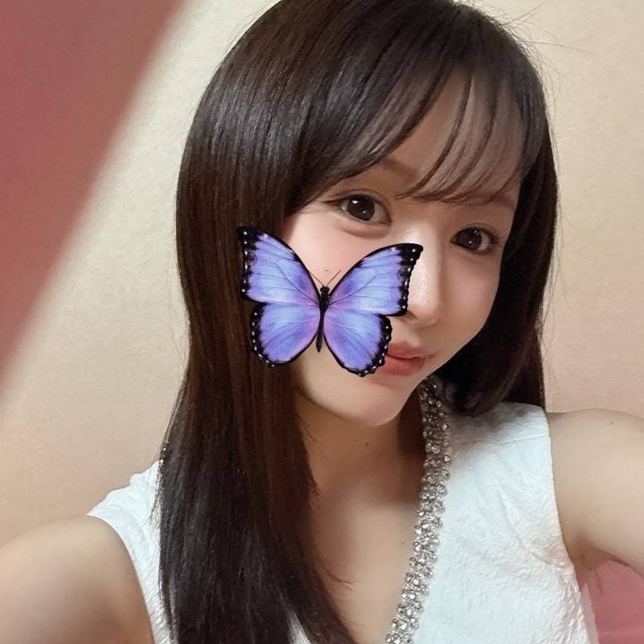 明日✨