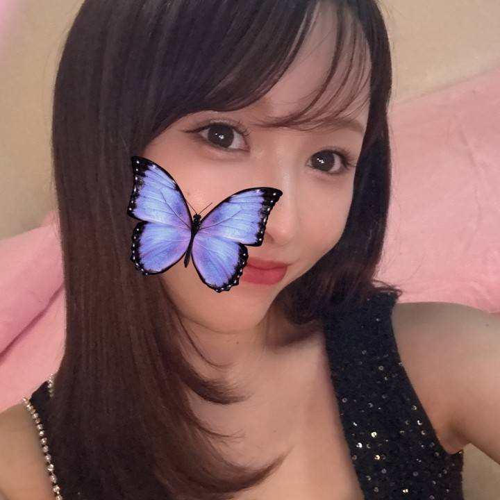明日✨