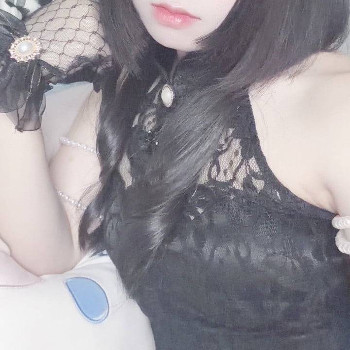 お友達とお揃いチャイナドレス🖤⟡.·